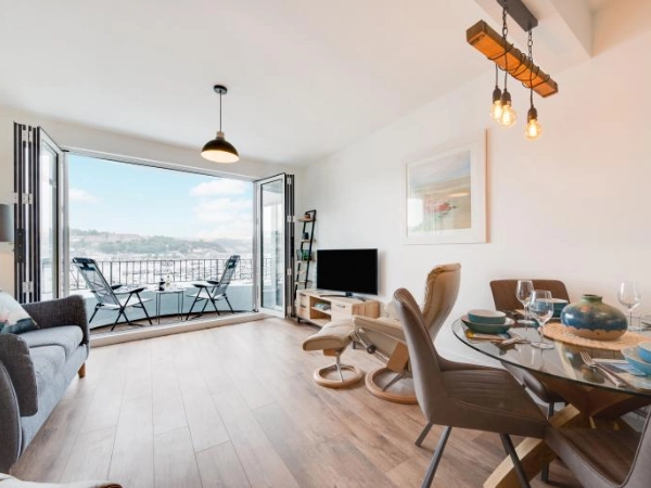 2A Riverview - Top Flat, Kingswear Image of 2A Riverview - Top Flat, Kingswear